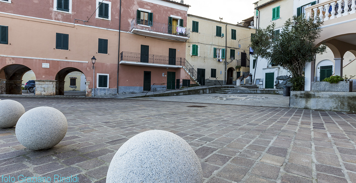 Platz von Rio Marina auf der Insel Elba