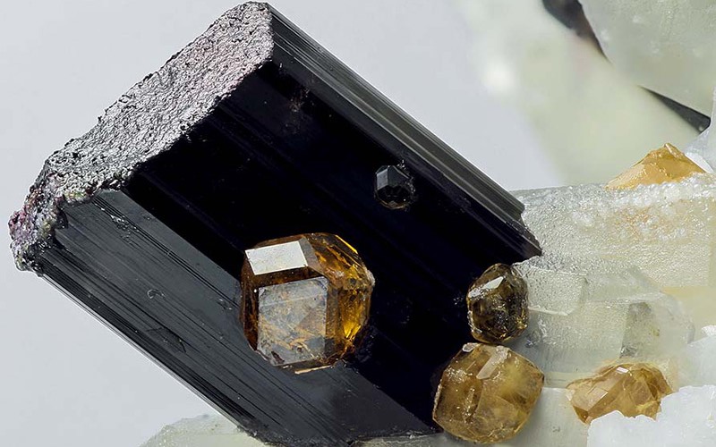 Minerals Elba - Kristallisation von elbaite schwarz