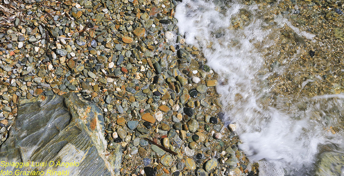 Insel Elba, Felsen, Wasser